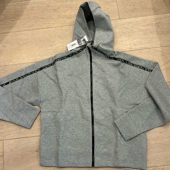 Parasuco zip hoodie women 
Size XS
New never worn - Picture 5 of 8